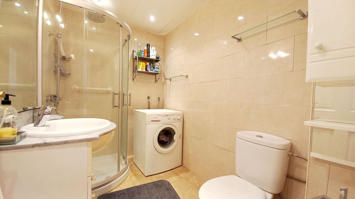 2 bedroom Apartment for sale in Mijas Costa with pool garage - € 325,000 (Ref: 9838247)
