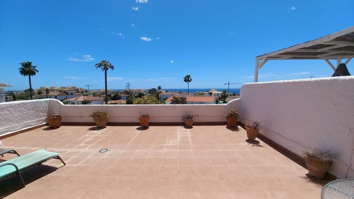 2 bedroom Apartment for sale in Mijas Costa with pool garage - € 325,000 (Ref: 9838247)