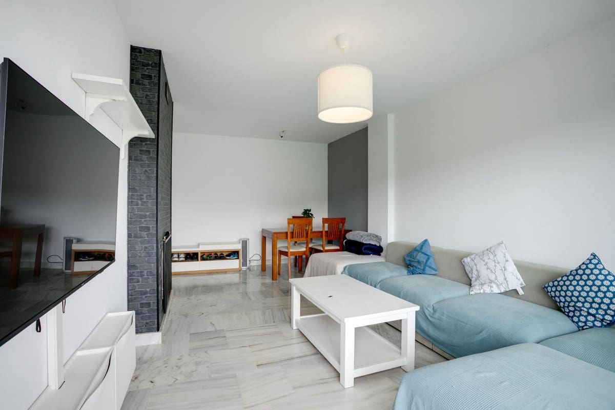 2 sypialnia Apartament na sprzedaż w Benahavis z basenem garażem - 330 000 € (Ref: 9847798)