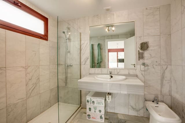 2 quarto Apartamento para venda em Benahavís com piscina garagem - 330 000 € (Ref: 9847798)
