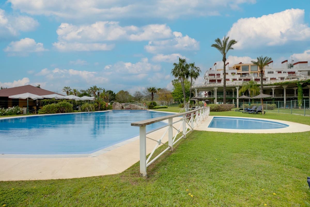 2 sypialnia Apartament na sprzedaż w Benahavis z basenem garażem - 330 000 € (Ref: 9847798)
