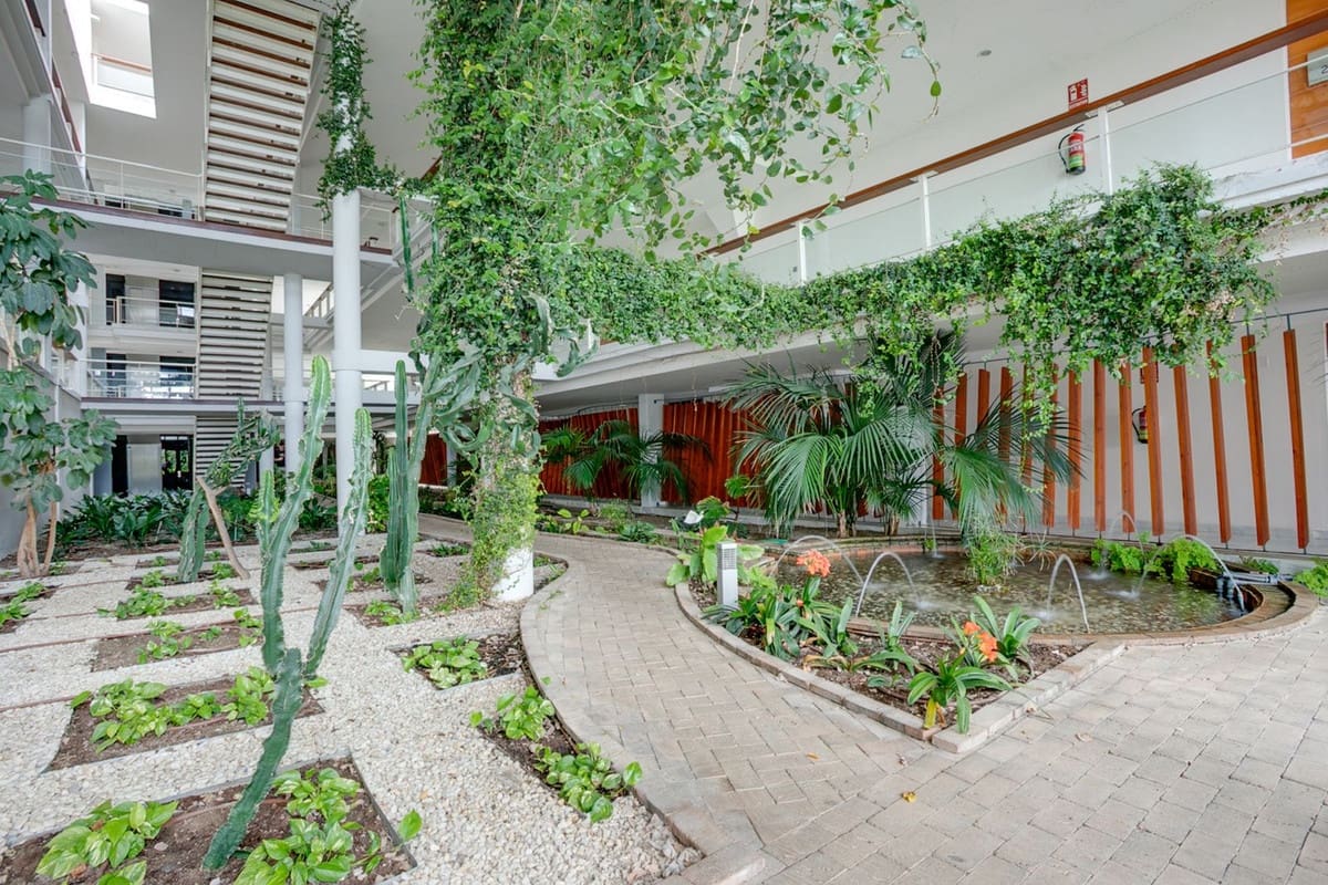 2 sypialnia Apartament na sprzedaż w Benahavis z basenem garażem - 330 000 € (Ref: 9847798)