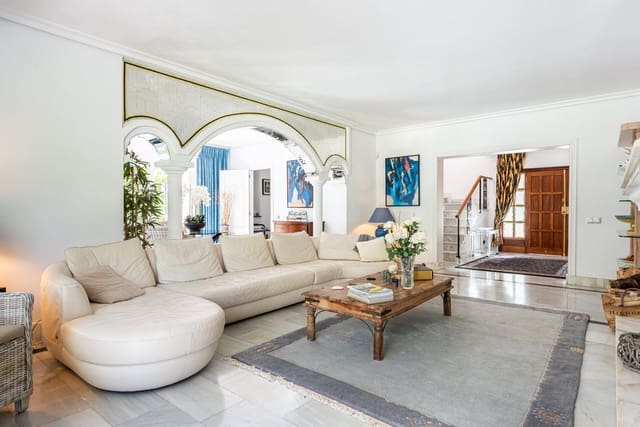 3 quarto Moradia para venda em Nueva Andalucia, Marbella com piscina garagem - 2 900 000 € (Ref: 9847802)