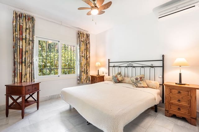 3 quarto Moradia para venda em Nueva Andalucia, Marbella com piscina garagem - 2 900 000 € (Ref: 9847802)