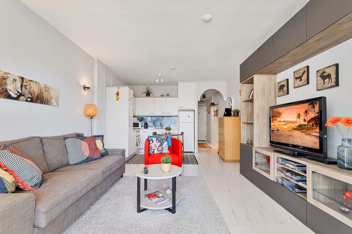 1 soveværelse Lejlighed til salg i Fuengirola med swimmingpool - € 235.000 (Ref: 9847805)