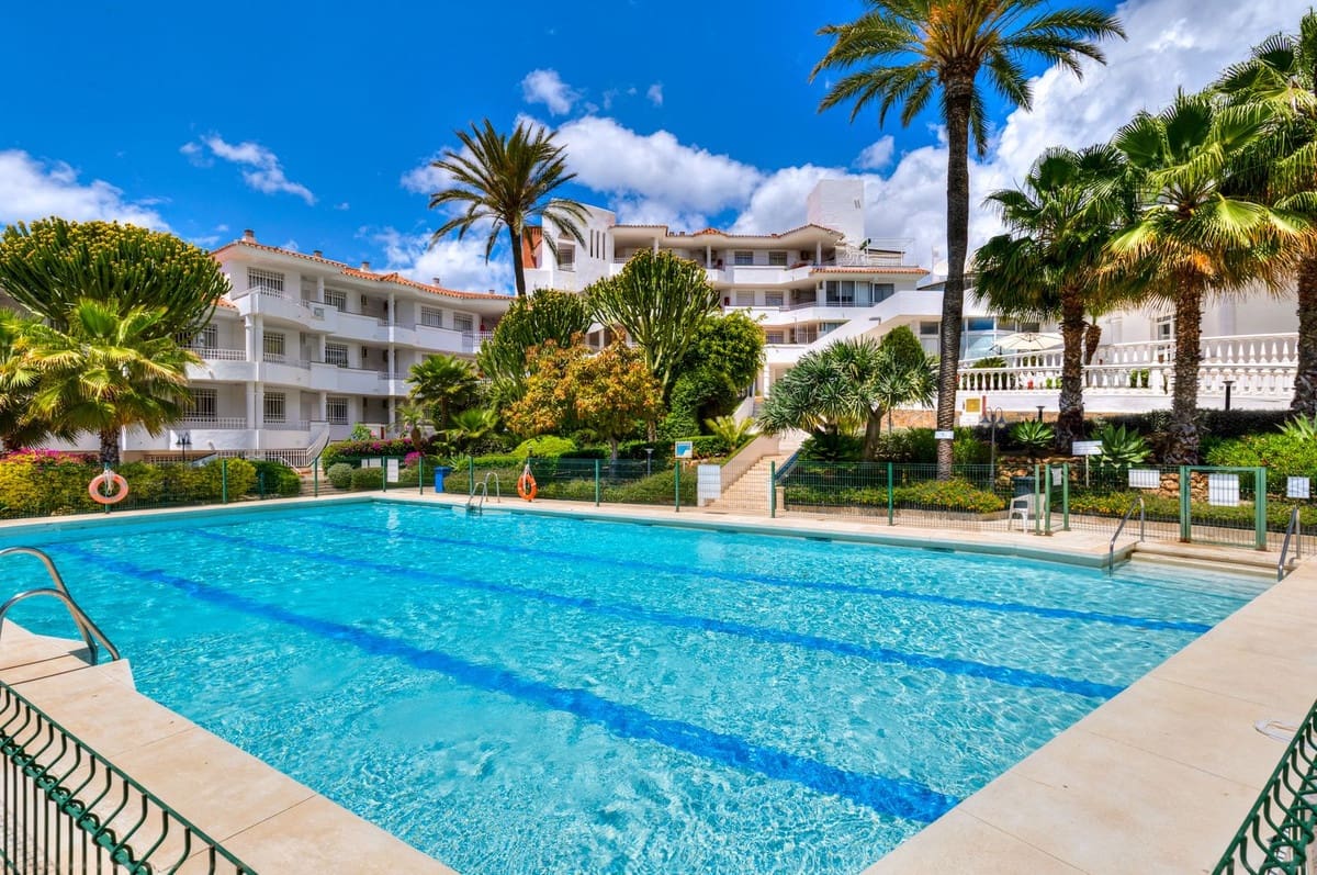 1 soveværelse Lejlighed til salg i Fuengirola med swimmingpool - € 235.000 (Ref: 9847805)