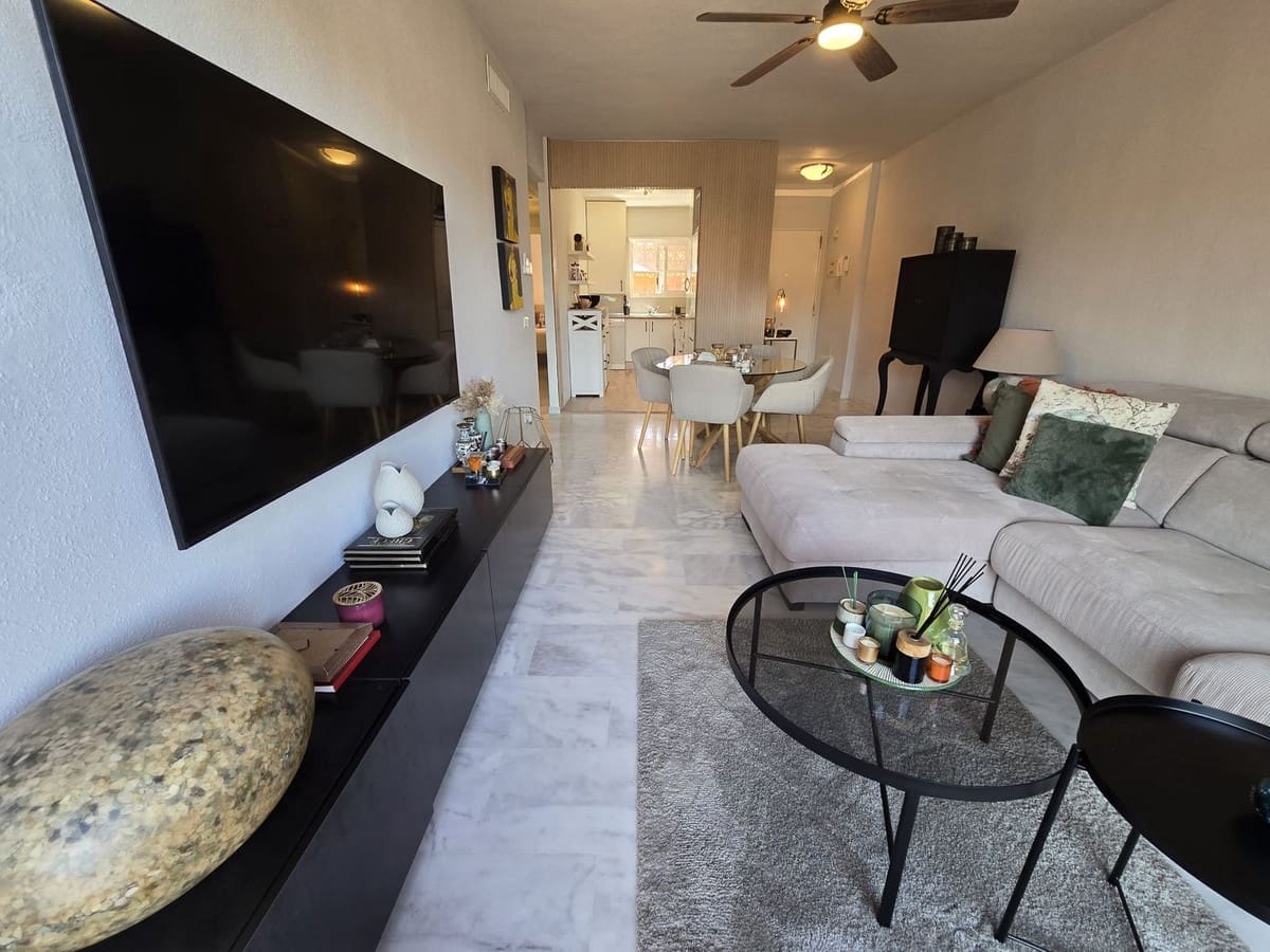 2 bedroom Penthouse for sale in La Reserva with pool garage - € 410,000 (Ref: 9847883)