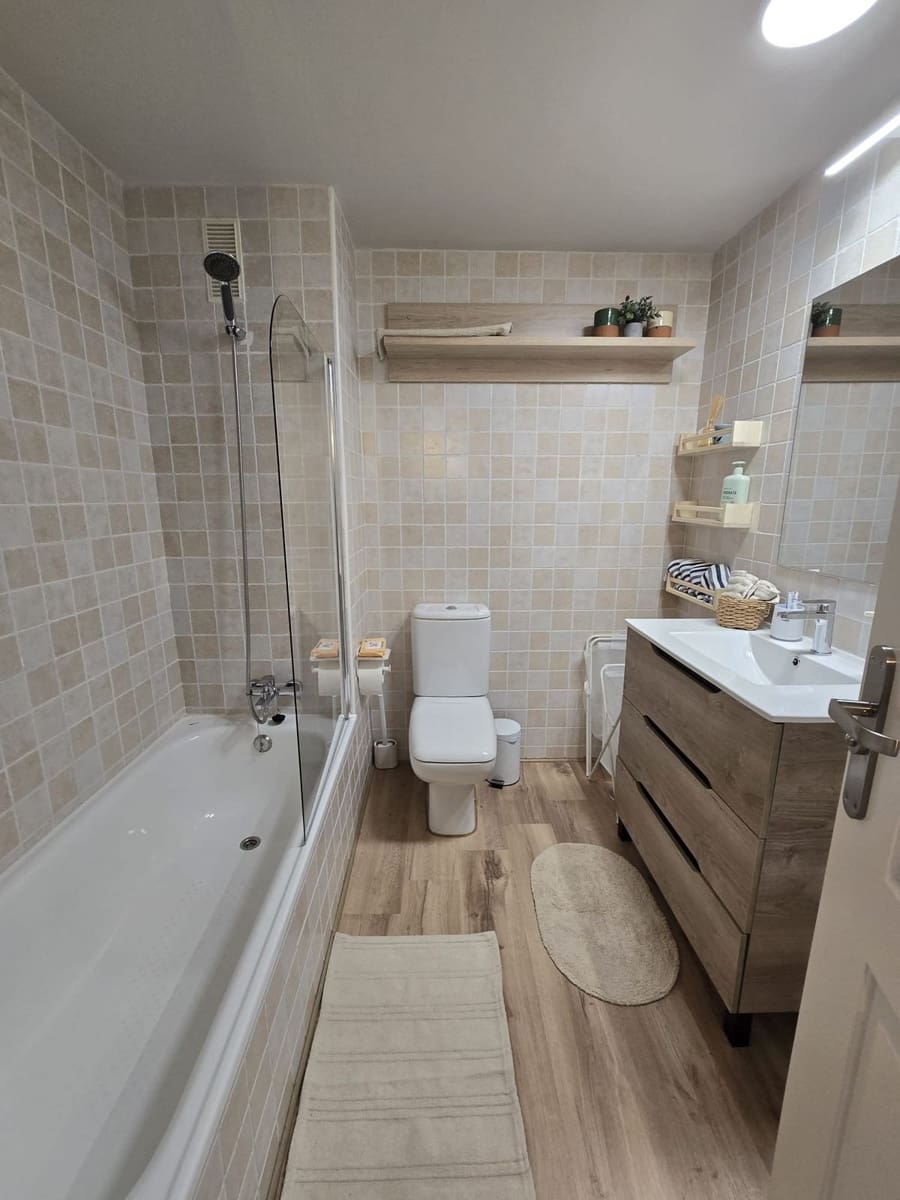 2 bedroom Penthouse for sale in La Reserva with pool garage - € 410,000 (Ref: 9847883)