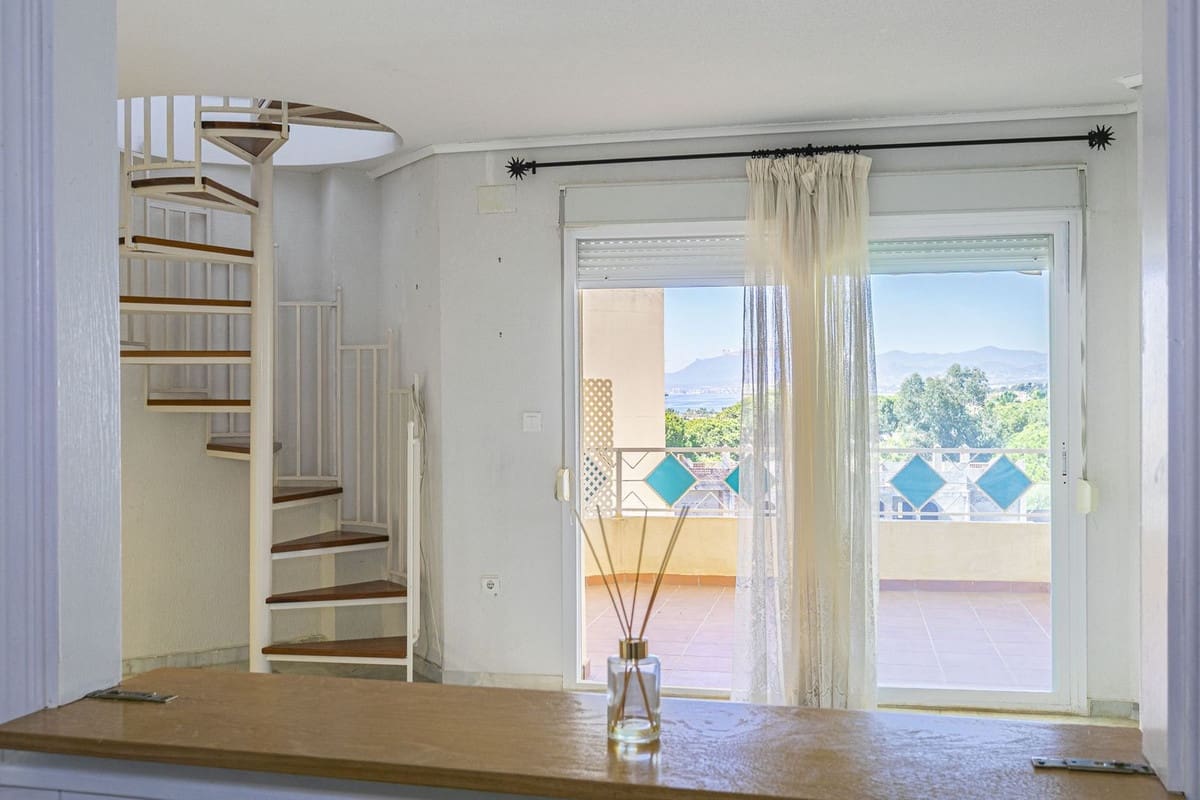 3 bedroom Penthouse for sale in Costabella with pool - € 430,000 (Ref: 9847932)