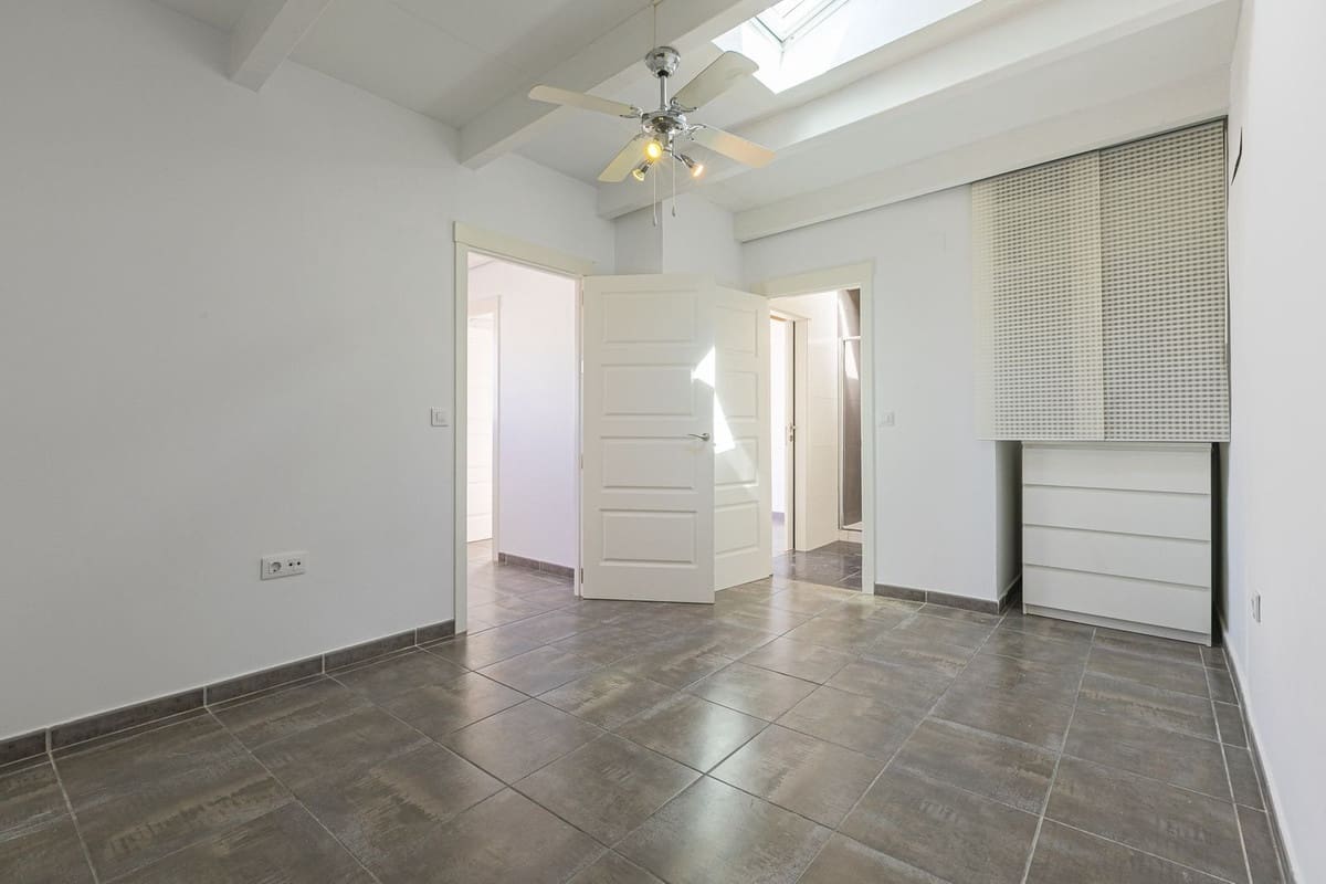 3 bedroom Penthouse for sale in Costabella with pool - € 430,000 (Ref: 9847932)