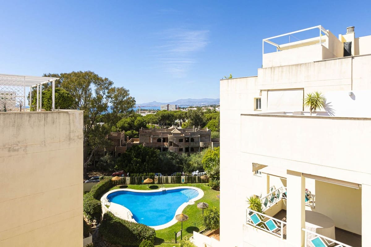 3 bedroom Penthouse for sale in Costabella with pool - € 430,000 (Ref: 9847932)