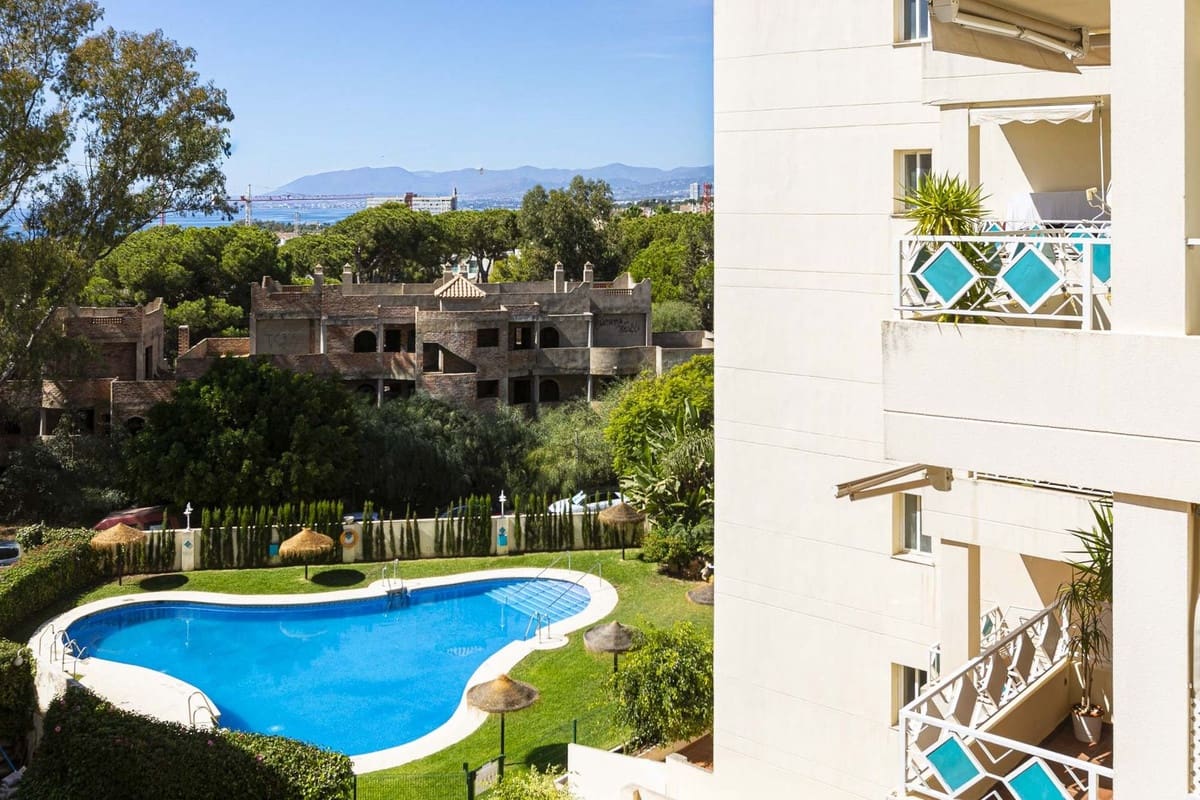 3 bedroom Penthouse for sale in Costabella with pool - € 430,000 (Ref: 9847932)
