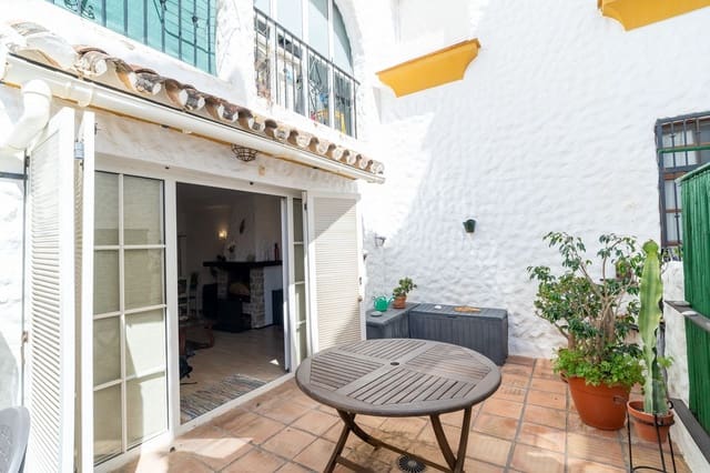 1 makuuhuone Huoneisto myytävänä paikassa Benalmádena pueblo, Benalmádena mukana uima-altaan 
autotalli - 269 500 € (Ref: 9848045)