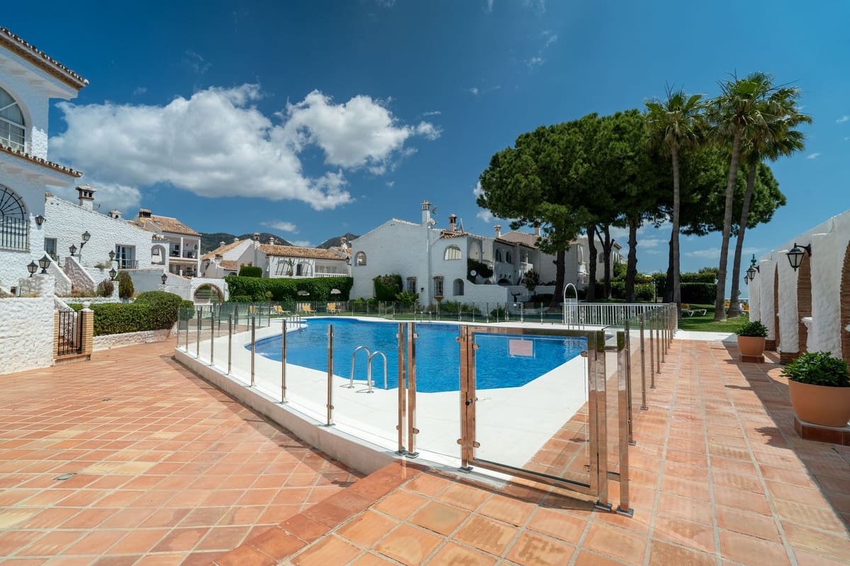 1 makuuhuone Huoneisto myytävänä paikassa Benalmadena mukana uima-altaan 
autotalli - 269 500 € (Ref: 9848045)