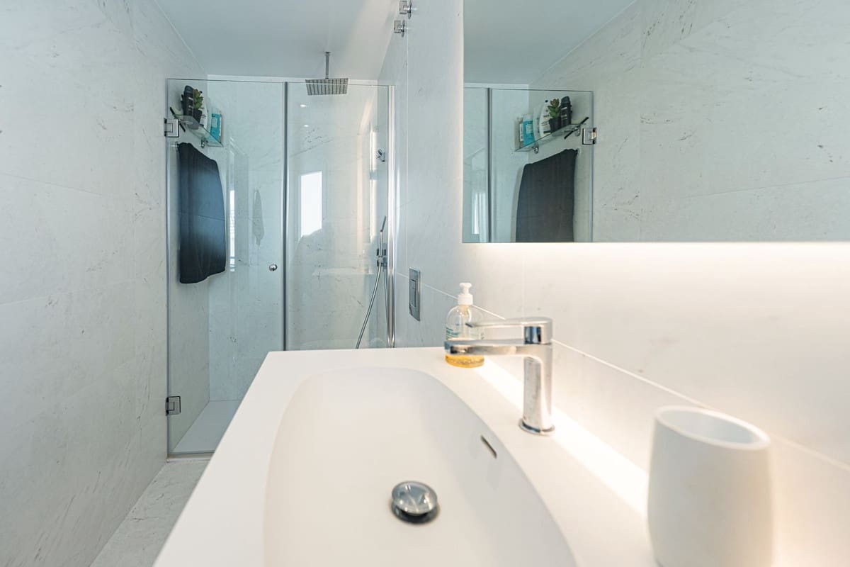 2 soverom Penthouse til salgs i Marbella med svømmebasseng garasje - € 1 160 000 (Ref: 9848046)