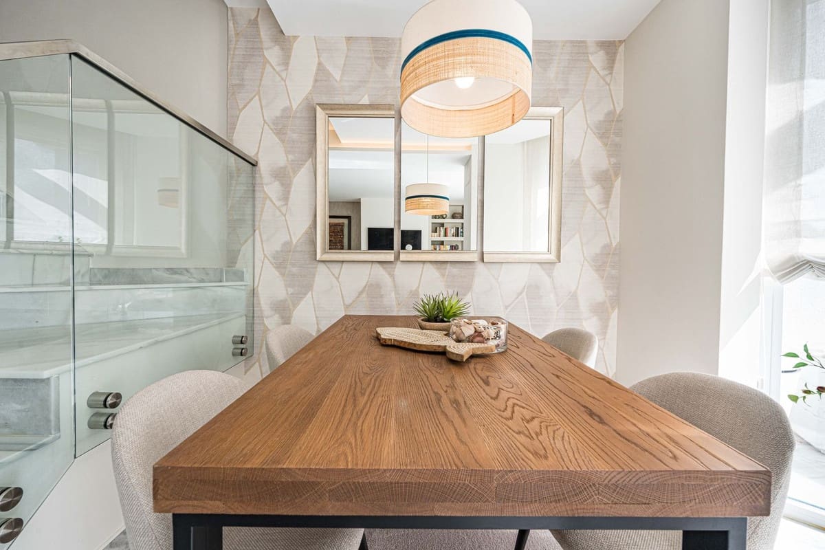 2 soverom Penthouse til salgs i Marbella med svømmebasseng garasje - € 1 160 000 (Ref: 9848046)