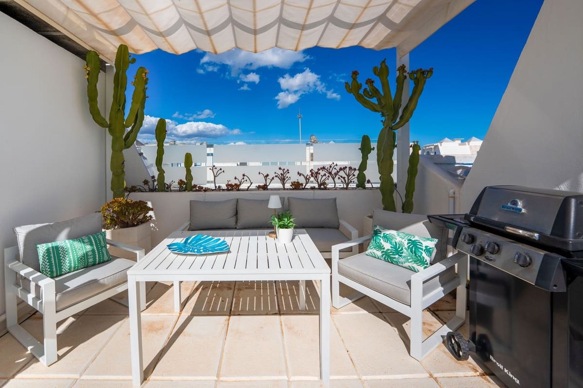 2 soverom Penthouse til salgs i Marbella med svømmebasseng garasje - € 1 160 000 (Ref: 9848046)