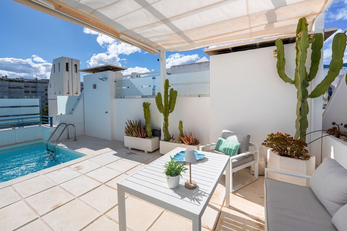 2 soverom Penthouse til salgs i Marbella med svømmebasseng garasje - € 1 160 000 (Ref: 9848046)