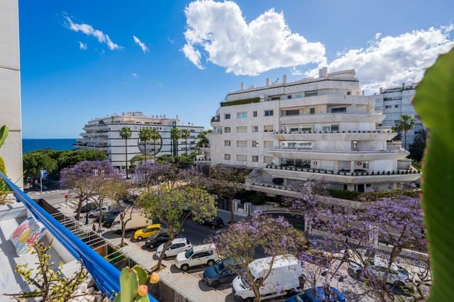 Ático de 2 habitaciones en Marbella Centro, Marbella en venta con piscina garaje - 1.160.000 € (Ref: 9848046)
