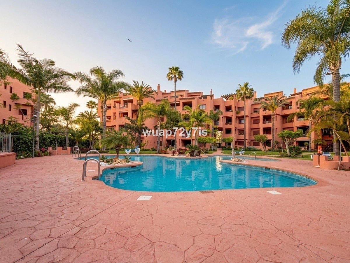 2 soveværelse Lejlighed til salg i Las Chapas med swimmingpool garage - € 575.000 (Ref: 9850450)