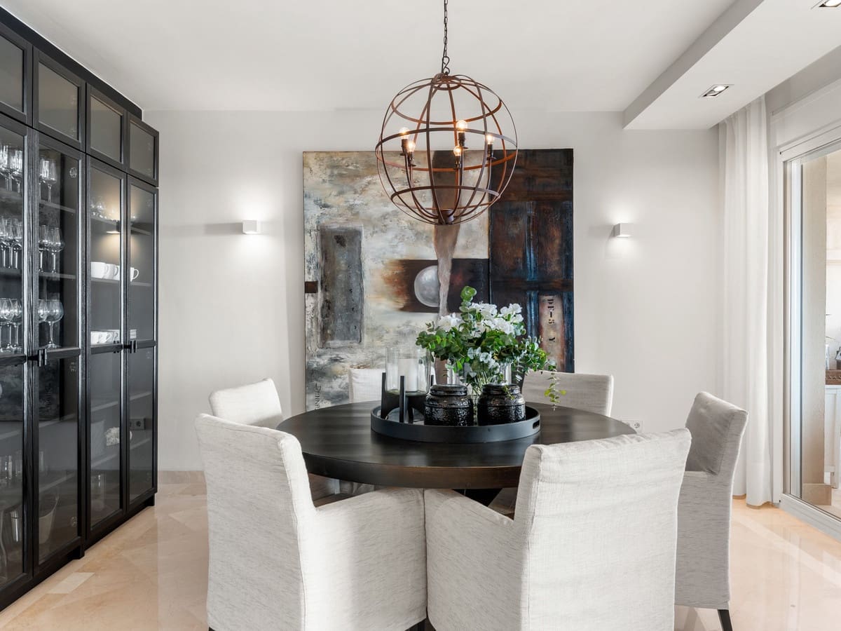 3 camera da letto Appartamento in vendita in Nueva Andalucia con piscina garage - 1.890.000 € (Rif: 9850456)