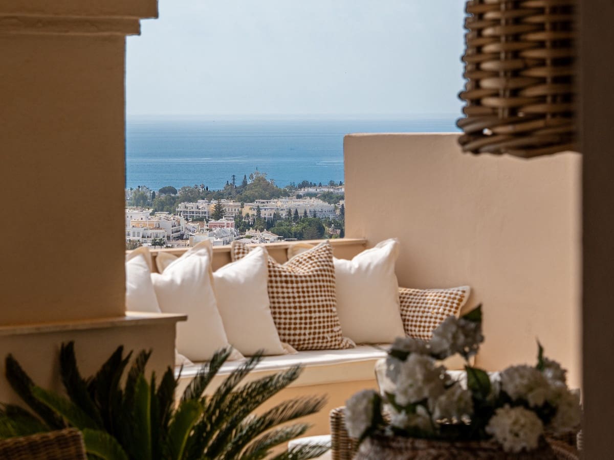 3 camera da letto Appartamento in vendita in Nueva Andalucia con piscina garage - 1.890.000 € (Rif: 9850456)
