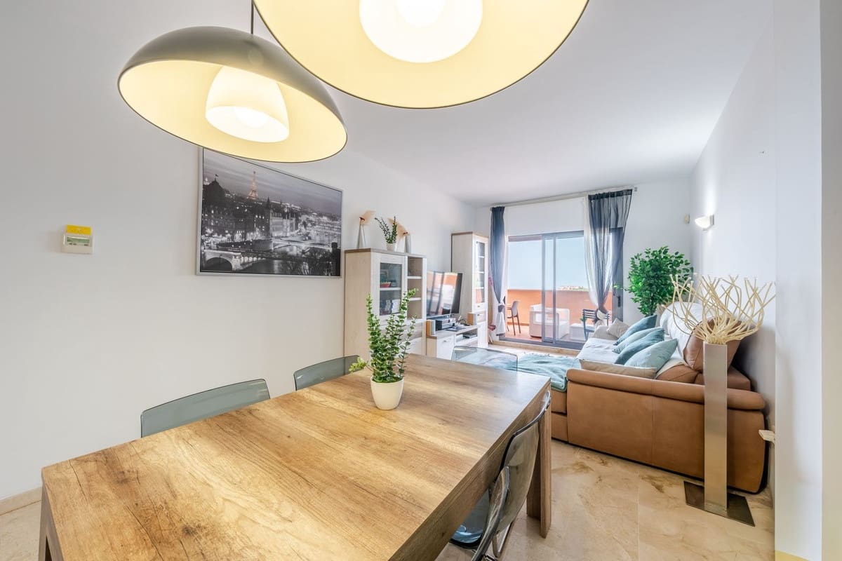 2 soveværelse Penthouse til salg i Manilva med swimmingpool garage - € 295.000 (Ref: 9850525)