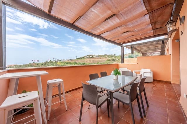 2 soveværelse Penthouse til salg i Manilva med swimmingpool garage - € 295.000 (Ref: 9850525)