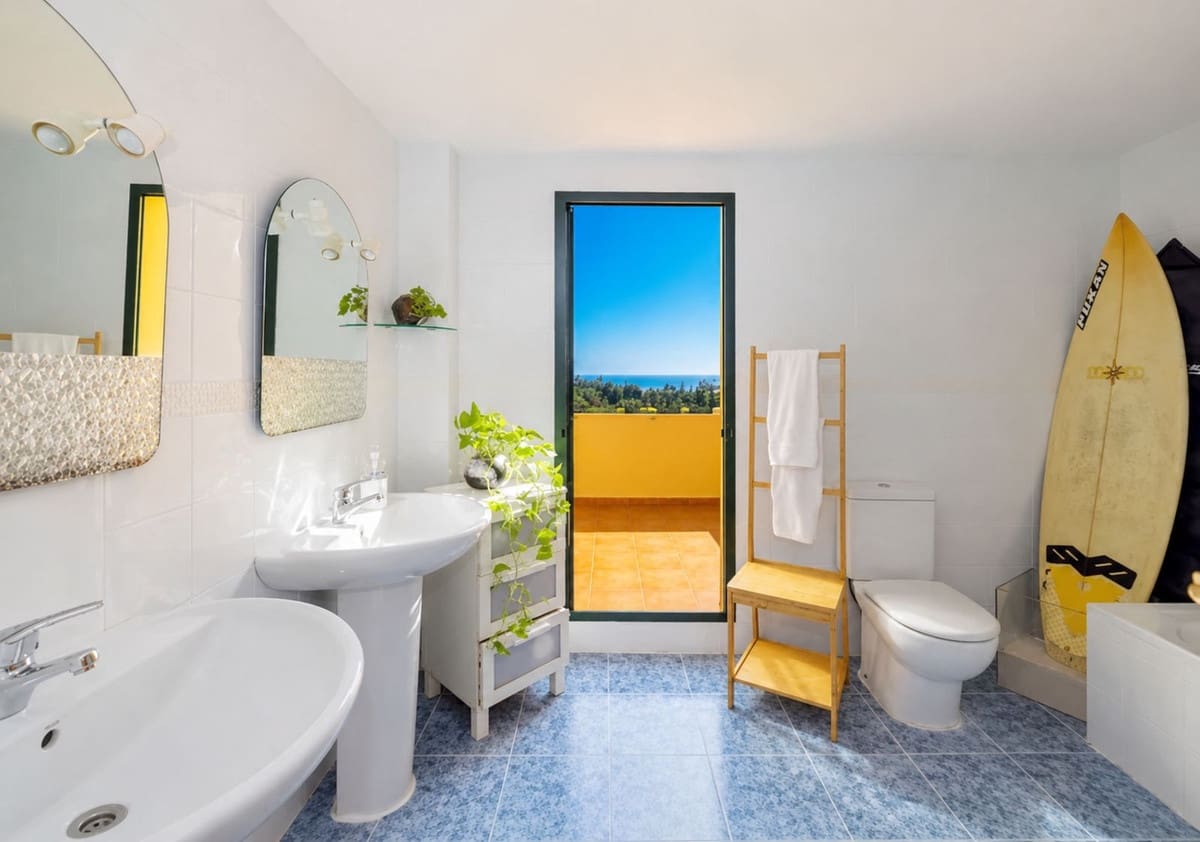 3 bedroom Penthouse for sale in New Golden Mile with pool garage - € 530,000 (Ref: 9850537)