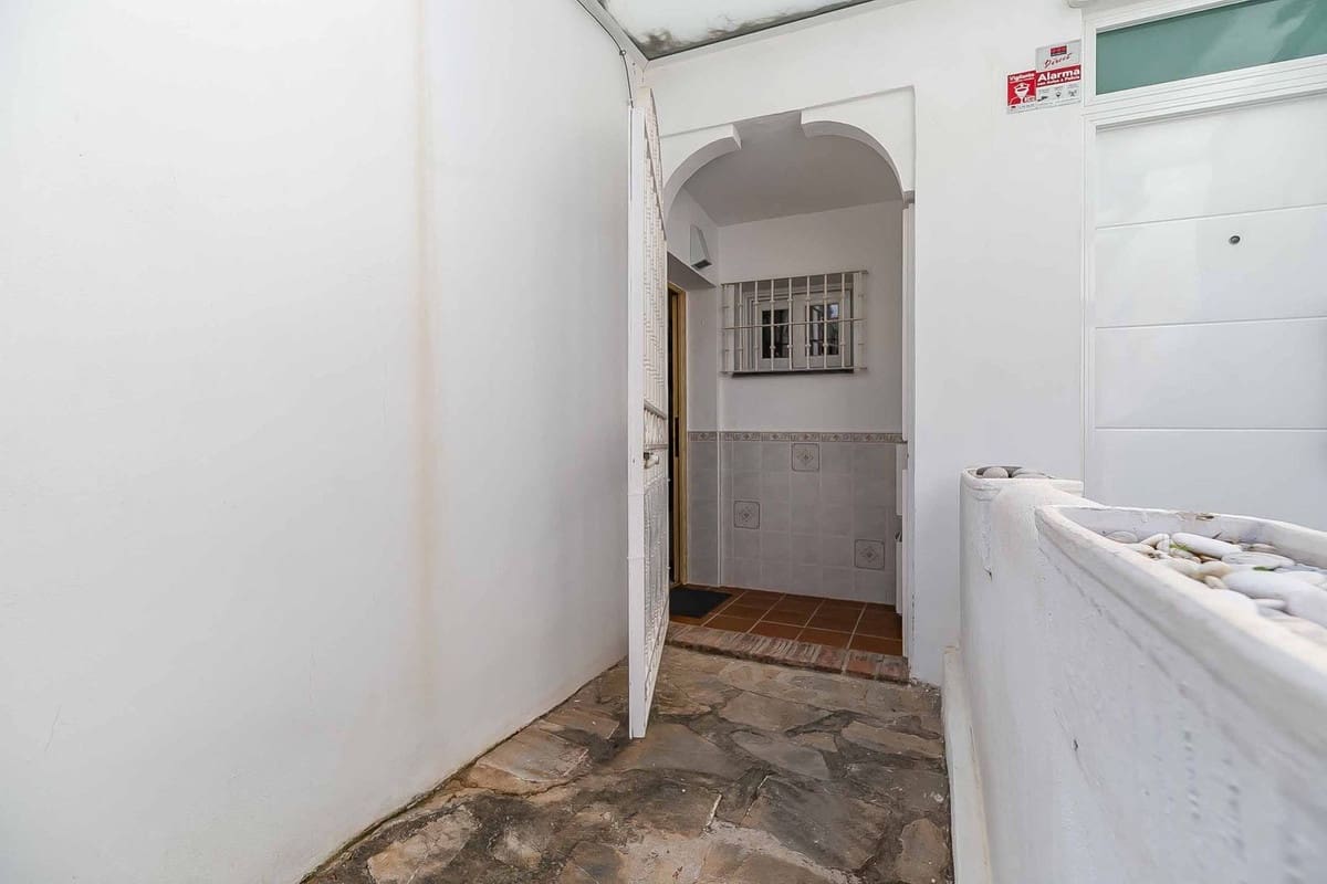 2 soverom Hus til salgs i Mijas med svømmebasseng garasje - € 365 000 (Ref: 9850548)