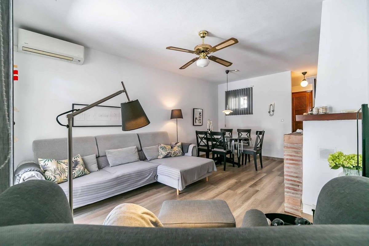 2 soverom Hus til salgs i Mijas med svømmebasseng garasje - € 365 000 (Ref: 9850548)