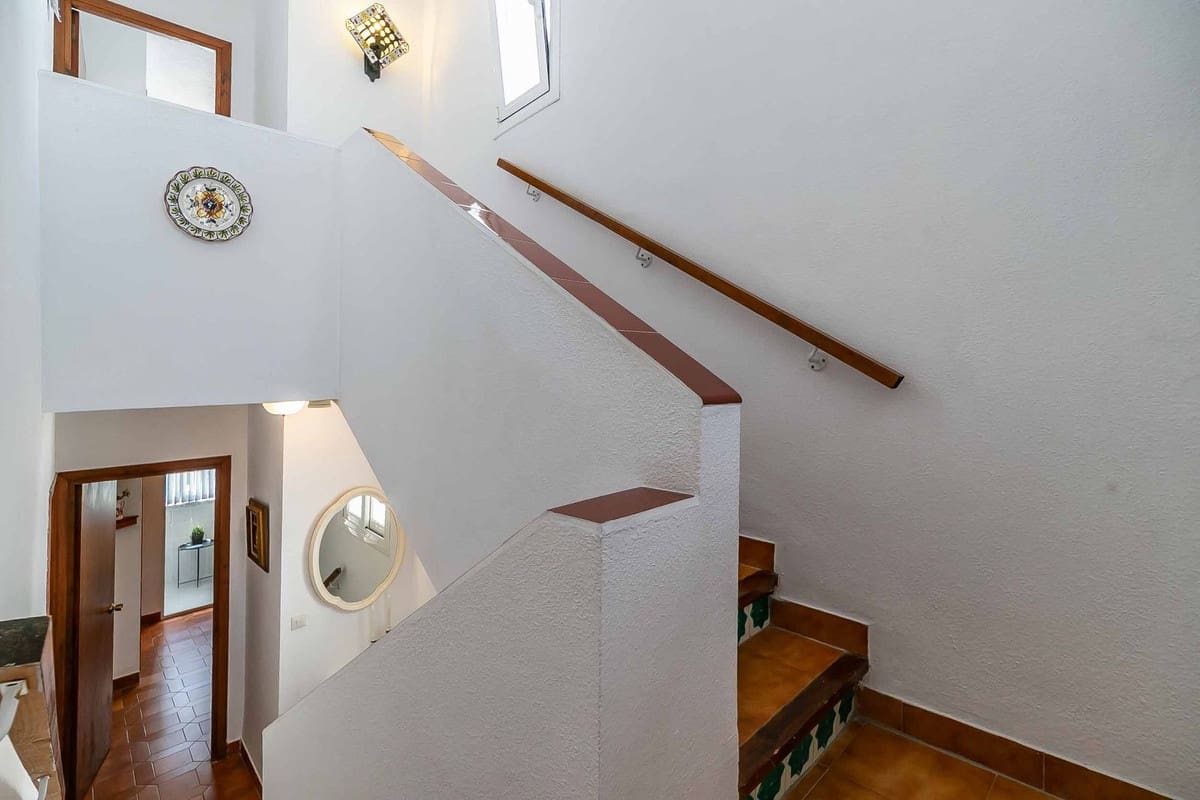 2 soverom Hus til salgs i Mijas med svømmebasseng garasje - € 365 000 (Ref: 9850548)