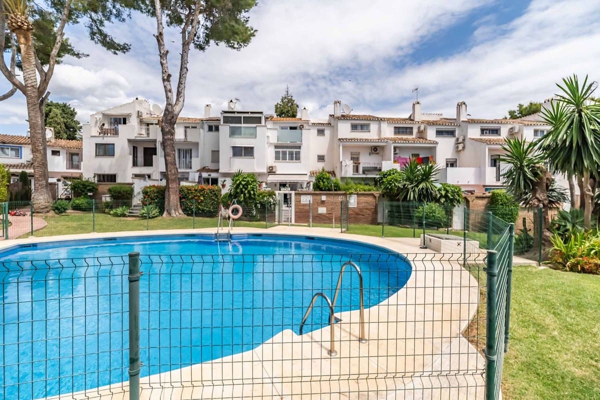 2 soverom Hus til salgs i Mijas med svømmebasseng garasje - € 365 000 (Ref: 9850548)