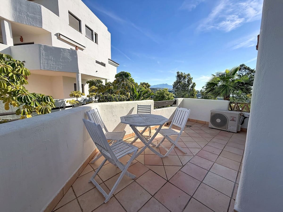 2 bedroom Villa for sale in Golden Mile with pool garage - € 419,000 (Ref: 9850551)