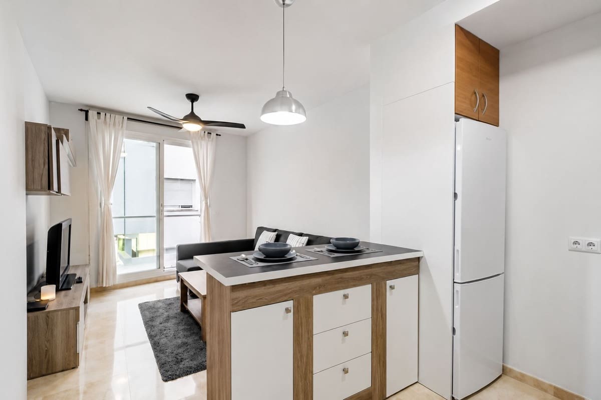 2 soverom Leilighet til salgs i San Pedro de Alcantara - € 290 000 (Ref: 9852111)
