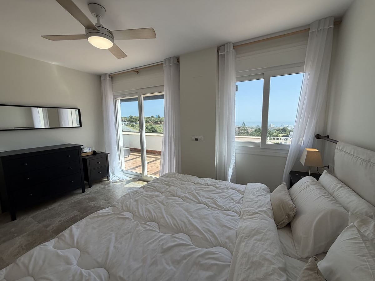 3 soveværelse Semi-Rækkehus til salg i Marbella med swimmingpool garage - € 795.000 (Ref: 9852187)
