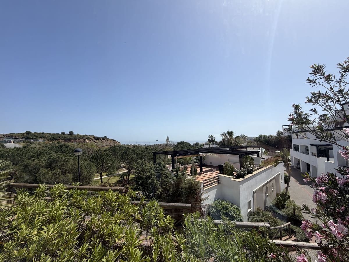 3 soveværelse Semi-Rækkehus til salg i Marbella med swimmingpool garage - € 795.000 (Ref: 9852187)