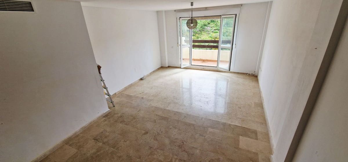 3 chambre Penthouse à vendre à Manilva avec piscine garage - 310 000 € (Ref: 9852194)