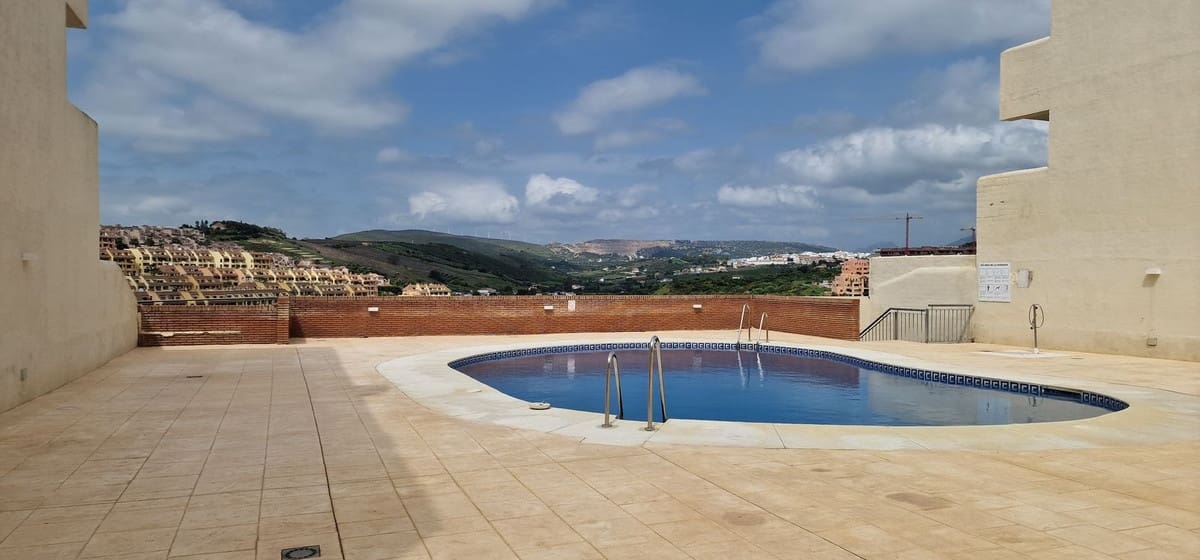 3 chambre Penthouse à vendre à Manilva avec piscine garage - 310 000 € (Ref: 9852194)