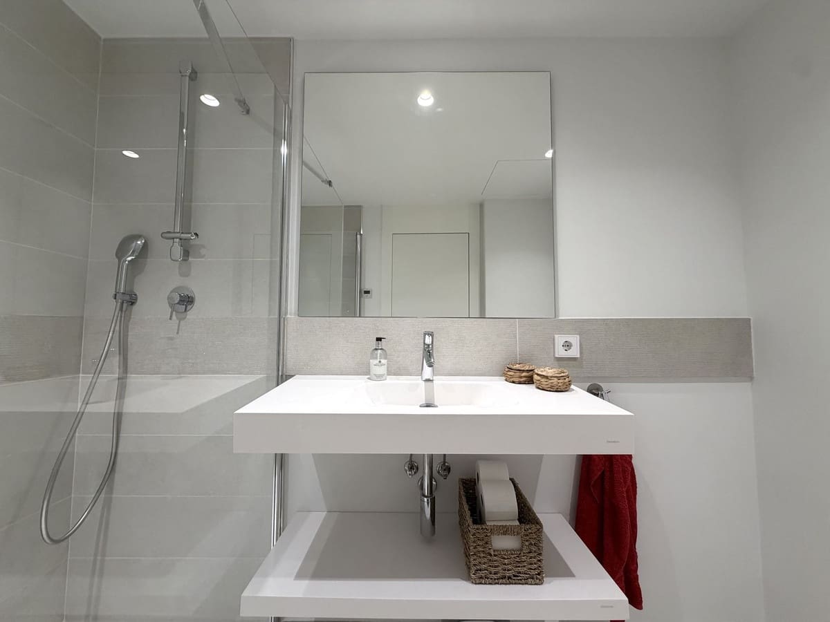 3 bedroom Apartment for sale in Fuengirola with pool garage - € 699,000 (Ref: 9860763)