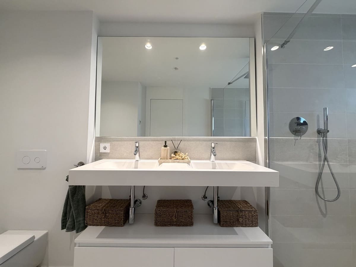 3 bedroom Apartment for sale in Fuengirola with pool garage - € 699,000 (Ref: 9860763)