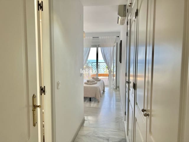 2 soveværelse Lejlighed til salg i Calahonda, Mijas med swimmingpool garage - € 945.000 (Ref: 9860911)