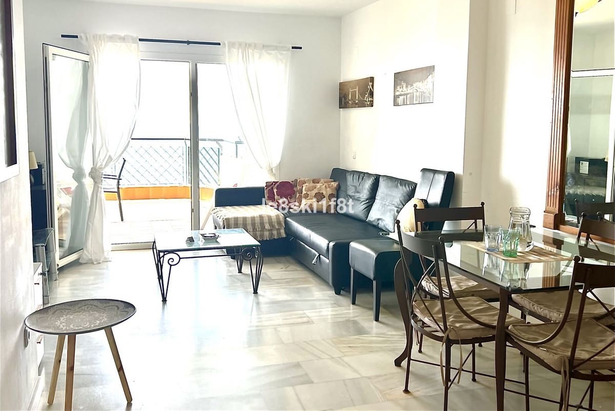 2 bedroom Apartment for sale in Calahonda with pool garage - € 945,000 (Ref: 9860911)