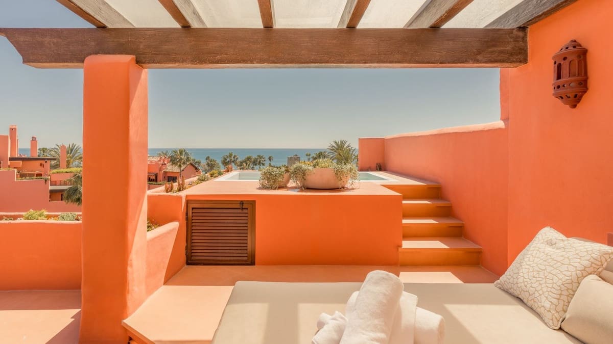 3 soveværelse Penthouse til salg i Estepona med swimmingpool garage - € 4.995.000 (Ref: 9860912)