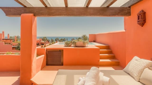 3 soverom Penthouse til salgs i Estepona med svømmebasseng garasje - € 4 995 000 (Ref: 9860912)