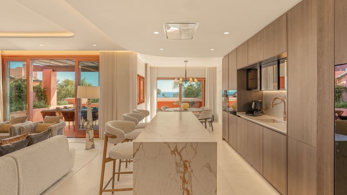 3 soveværelse Penthouse til salg i Estepona med swimmingpool garage - € 4.995.000 (Ref: 9860912)