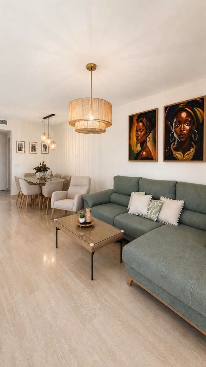 Apartamento de 3 habitaciones en Estepona en venta con piscina garaje - 419.000 € (Ref: 9860917)
