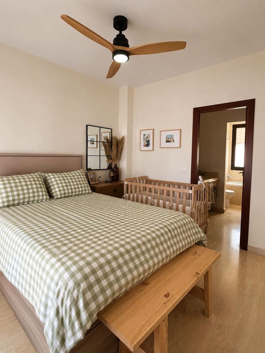 Apartamento de 3 habitaciones en Estepona en venta con piscina garaje - 419.000 € (Ref: 9860917)