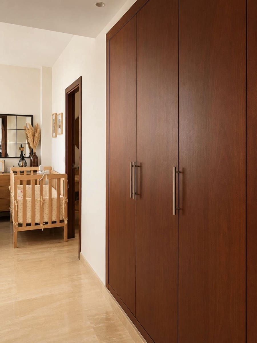 Apartamento de 3 habitaciones en Estepona en venta con piscina garaje - 419.000 € (Ref: 9860917)