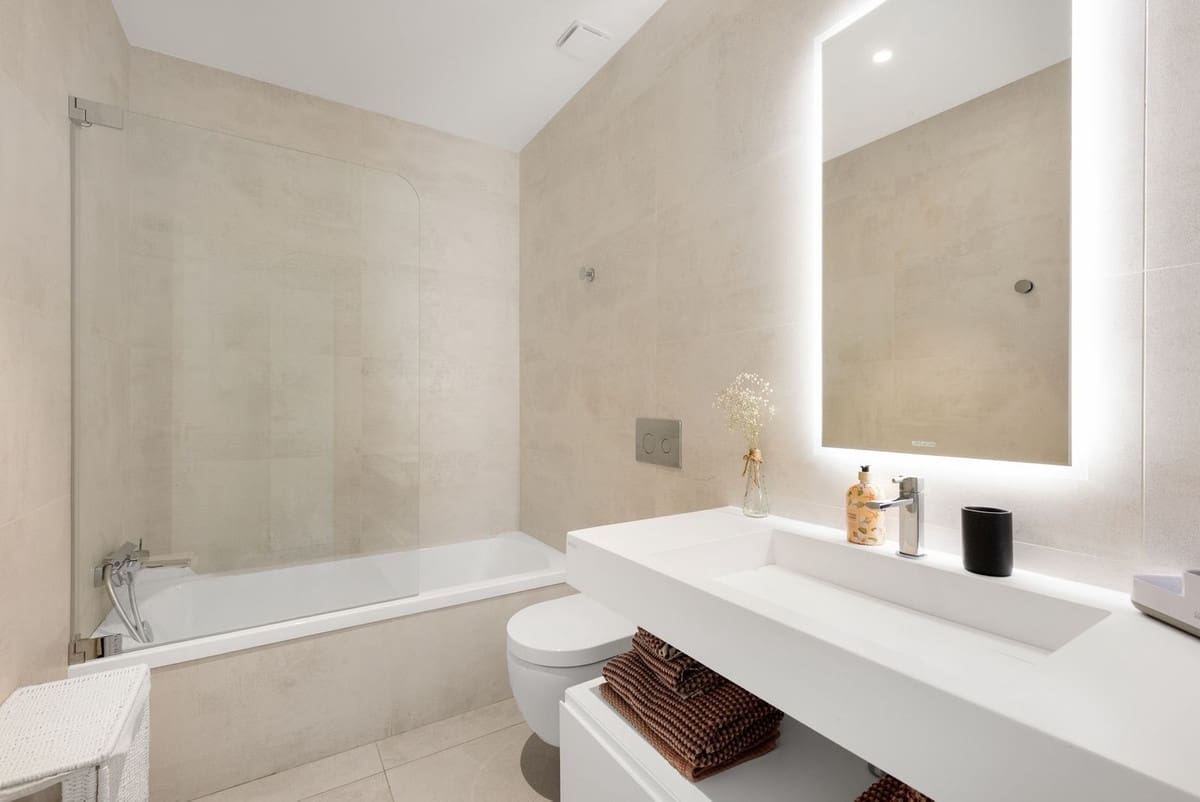 3 bedroom Apartment for sale in Artola with pool garage - € 1,180,000 (Ref: 9861043)